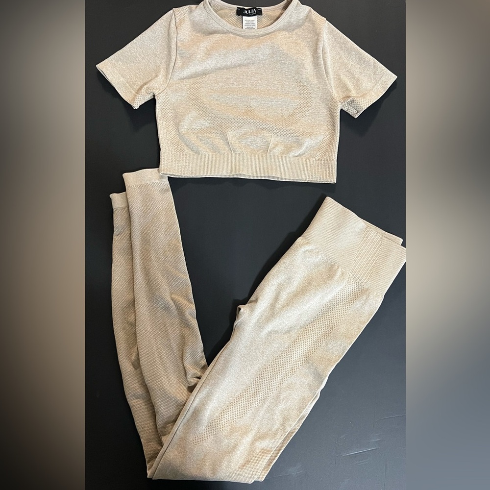 Two-Piece Set